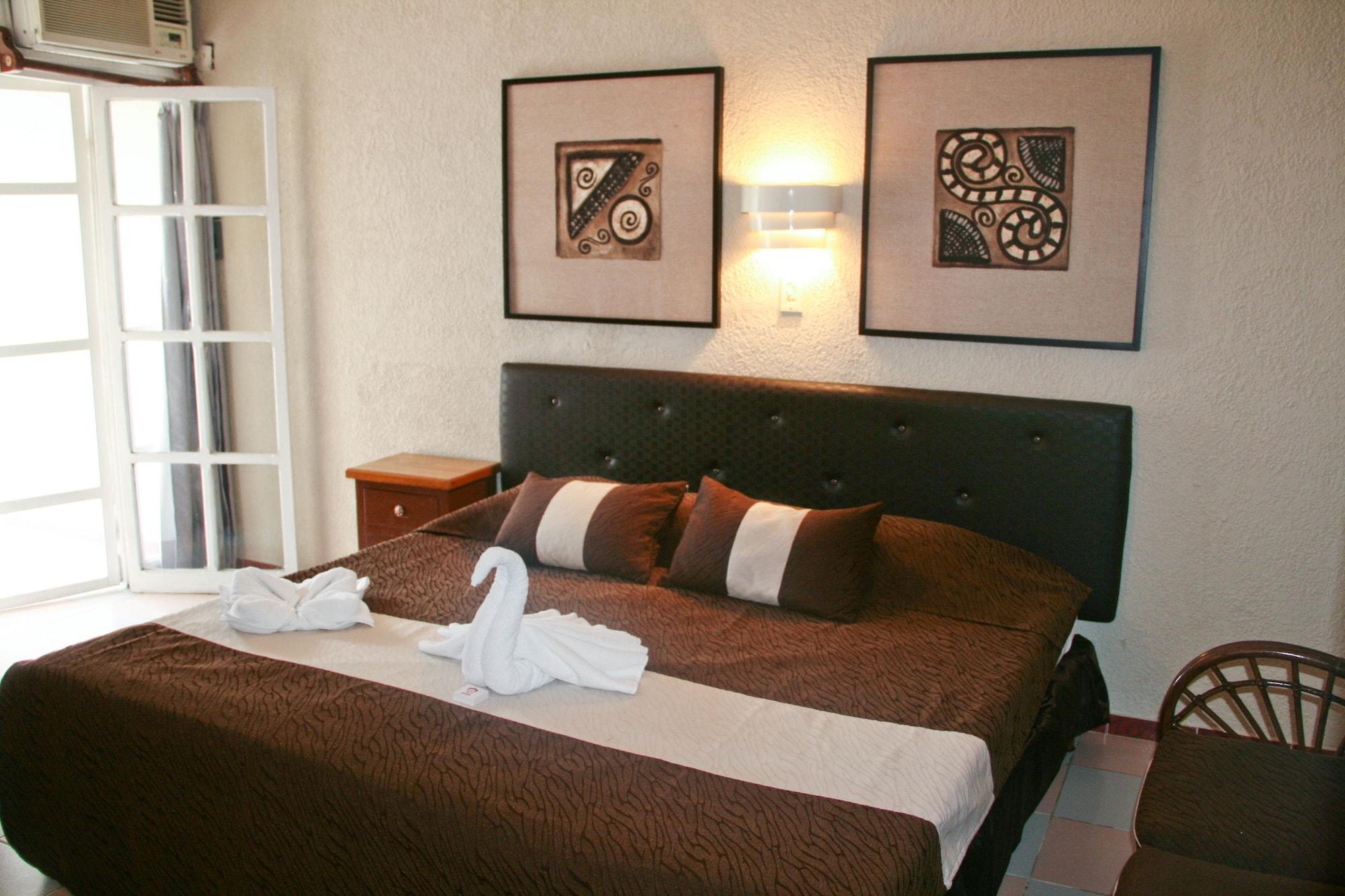 Hotel Maria De La Luz 바야돌리드 외부 사진