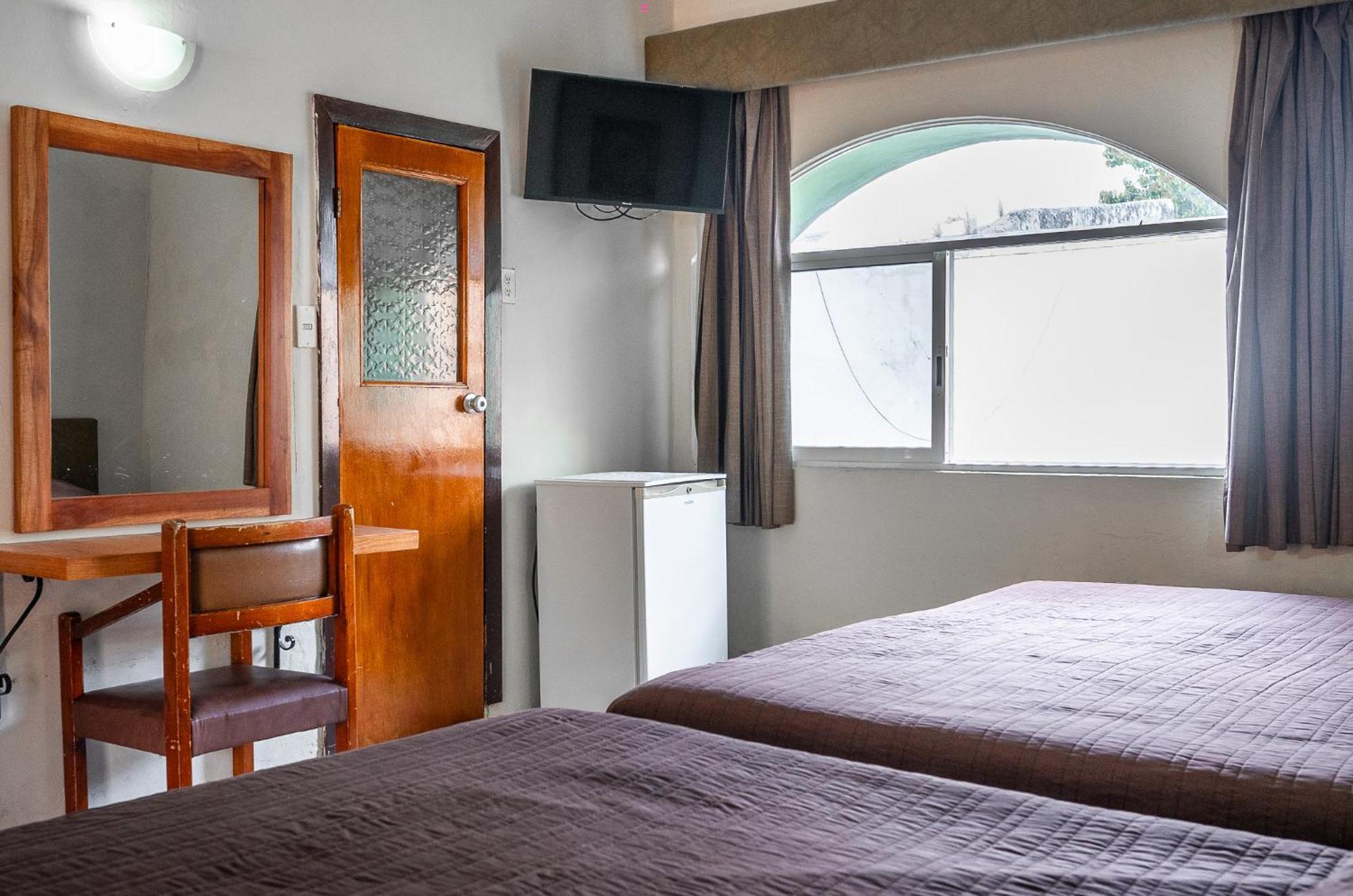 Hotel Maria De La Luz 바야돌리드 외부 사진