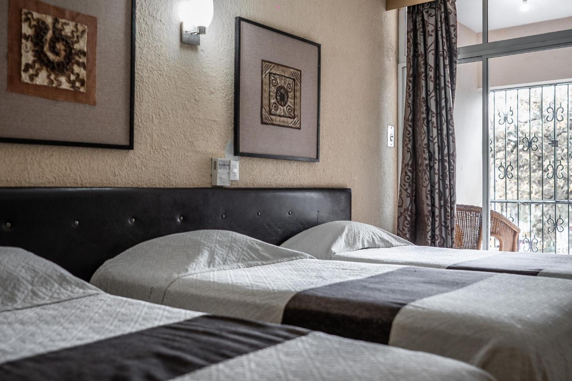 Hotel Maria De La Luz 바야돌리드 외부 사진