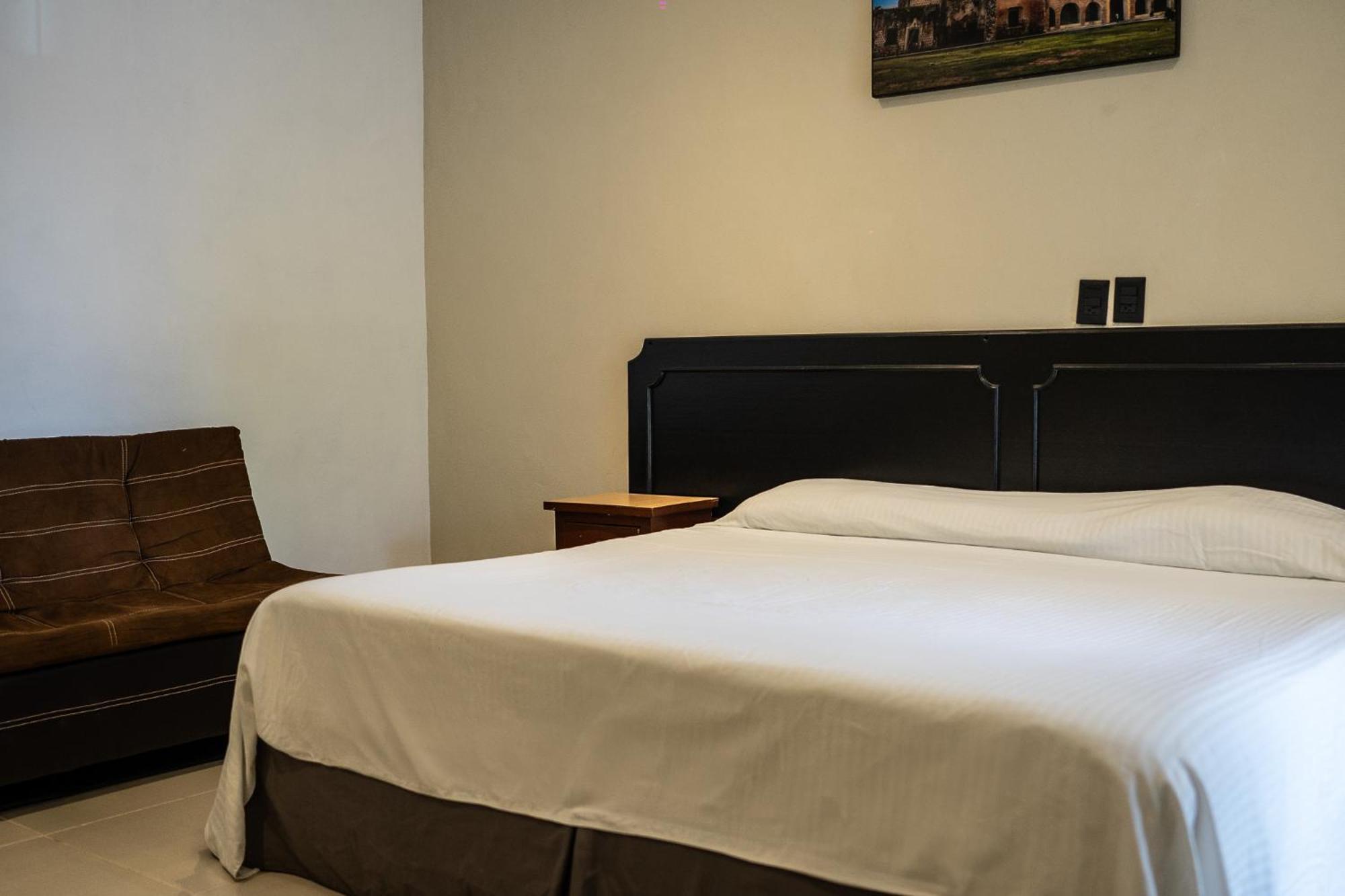 Hotel Maria De La Luz 바야돌리드 외부 사진