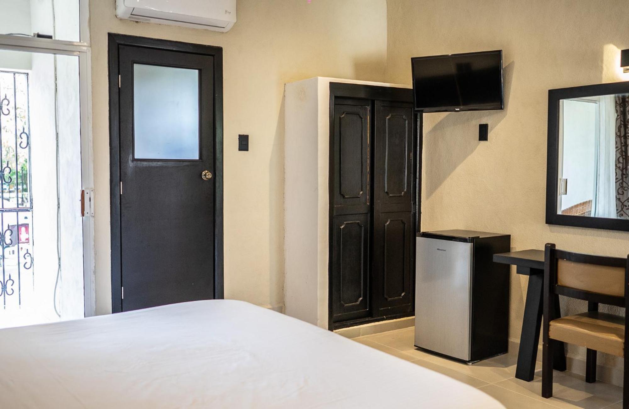 Hotel Maria De La Luz 바야돌리드 외부 사진