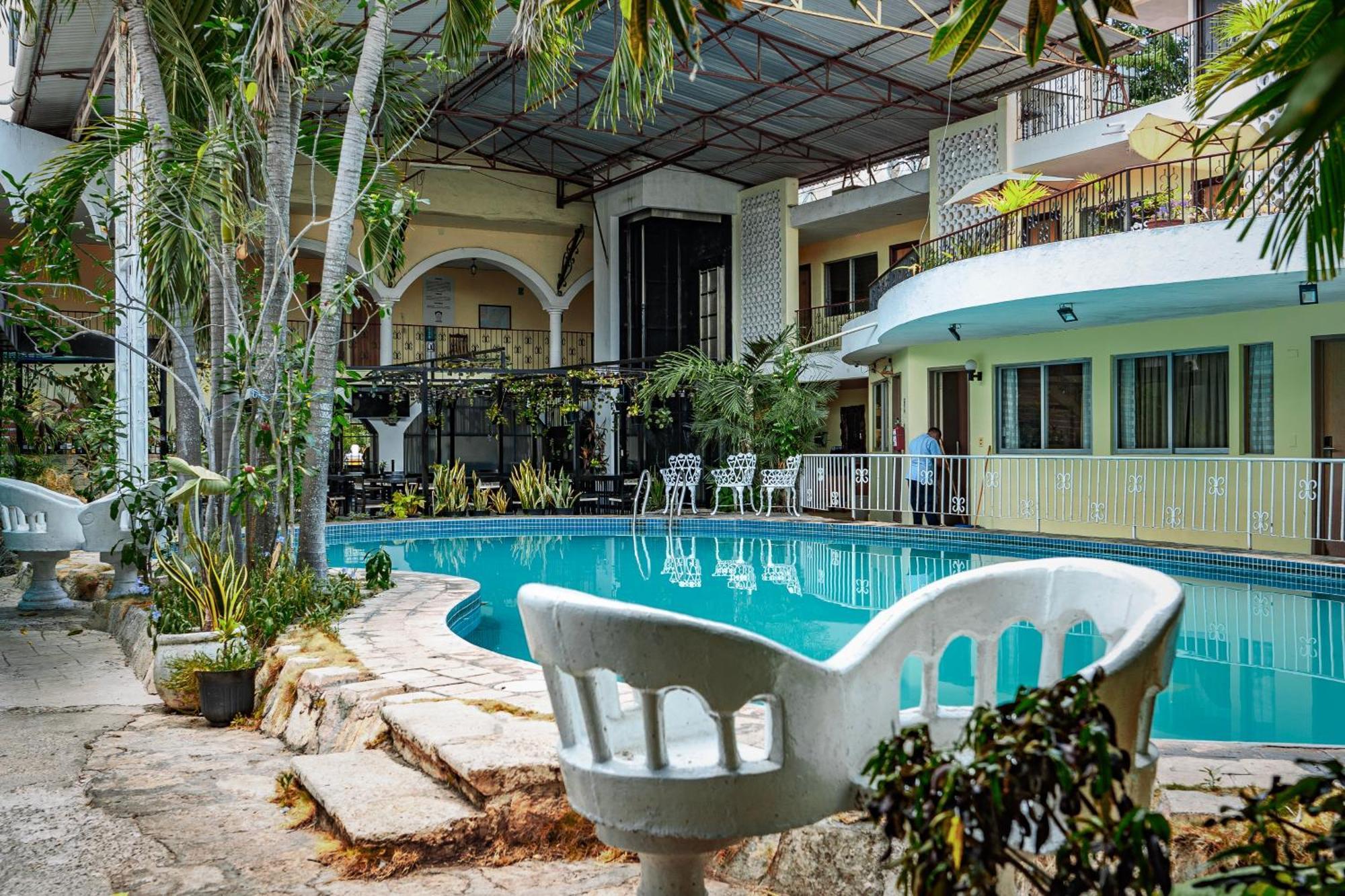 Hotel Maria De La Luz 바야돌리드 외부 사진