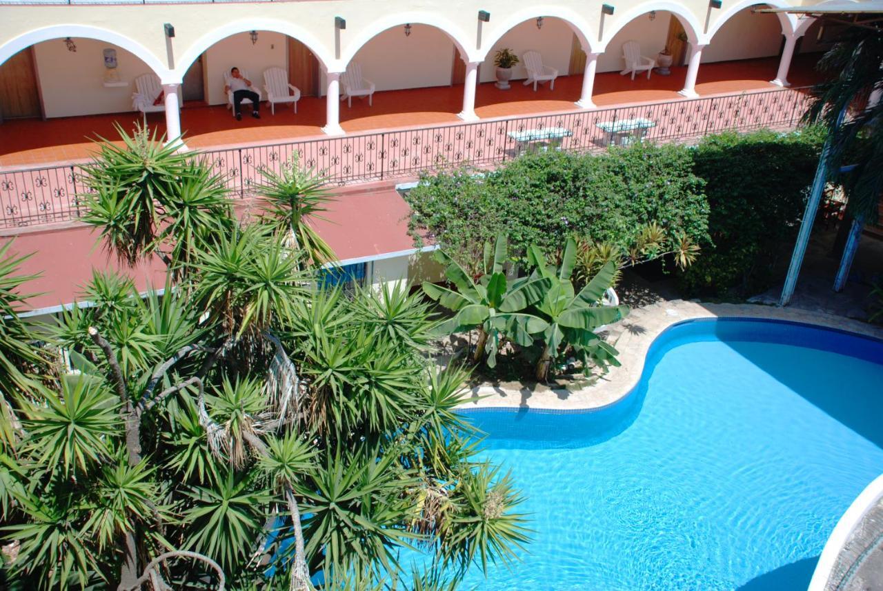 Hotel Maria De La Luz 바야돌리드 외부 사진